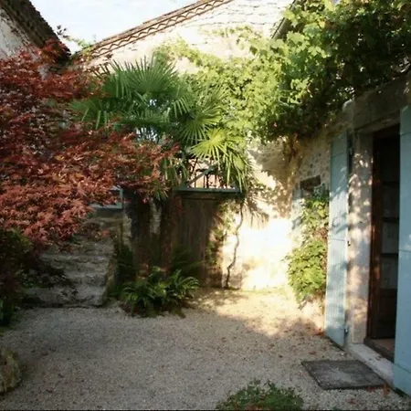 Bergerac House منزل ريفي