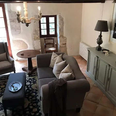 منزل ريفي Bergerac House
