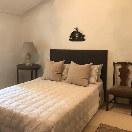 Bergerac House منزل ريفي *